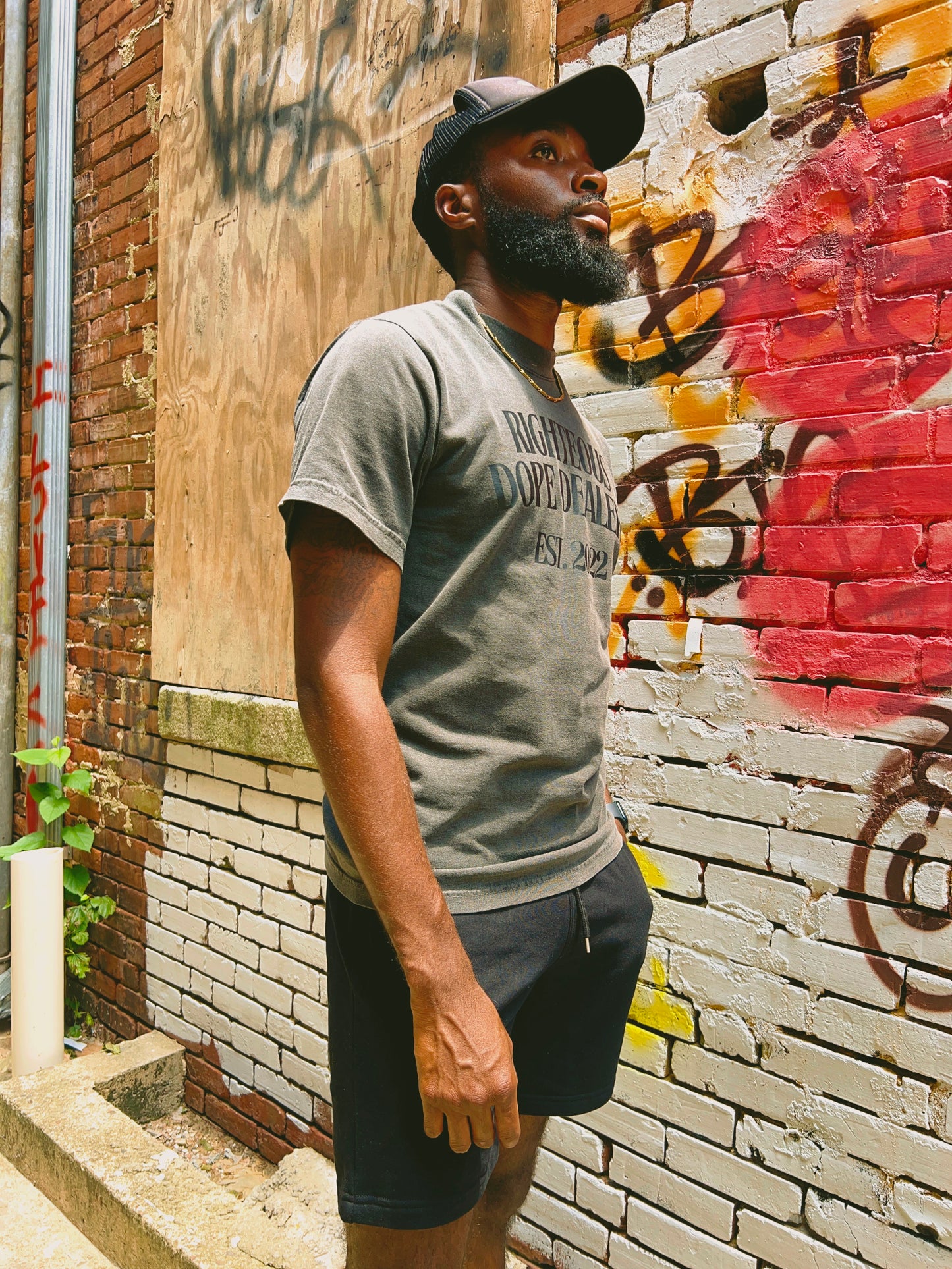 REFINED (ASHY BLACK)
“CHOSEN COLLECTION” HEAVYWEIGHT SHORT SLEEVE